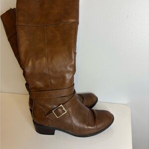 Brown Over the Knee Boots with Equestrian Style